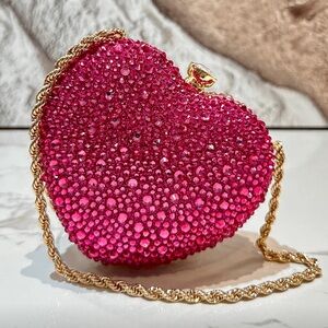 Elegant Pink Heart-Shaped Clutch